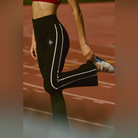 Daily Practice Side-Stripe Sweatpants - Picture 3 of 7